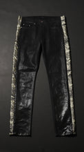 Load image into Gallery viewer, Exclusive Leather effect prêt-à-porter men Jeans MAISON ILLURE Milano Tokyo
